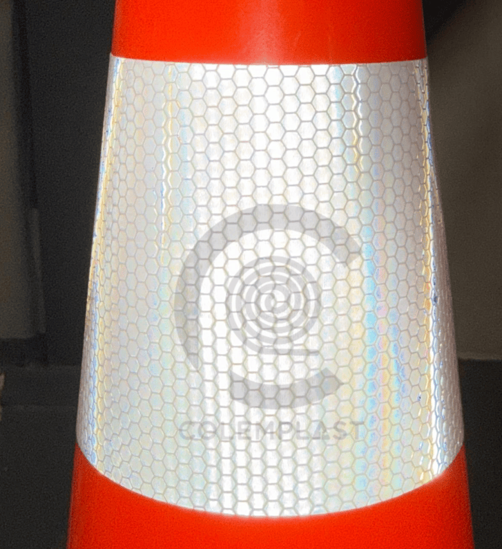Cono Vial 70 Cm En Pvc - Imagen 3
