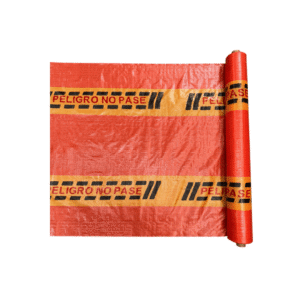 Tela naranja impresa "PELIGRO NO PASE" de 1 MT X 100 MTS